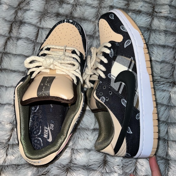 Worn twice venmo or paypal only contact me if you’d like to purchase 4849994285 - Picture 3 of 5